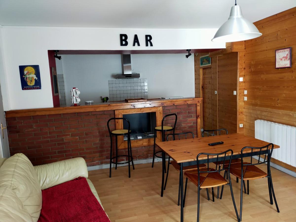 לה בורבול Agreable Appartement De 48 M² En Rdc מראה חיצוני תמונה